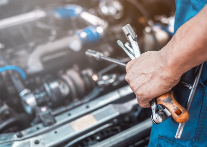 Intervention de mécanique rapide – ASC Ramonville mécanicien effectuant une réparation automobile à Ramonville-Saint-Agne pour ASC Ramonville